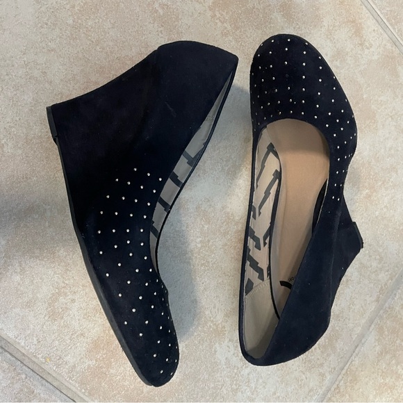 Report Black Wedge with Studded Details - Picture 3 of 4